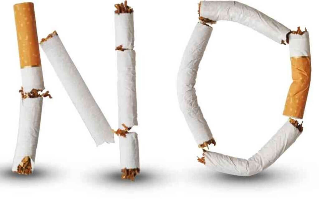 mẹ bầu tránh xa thuốc lá